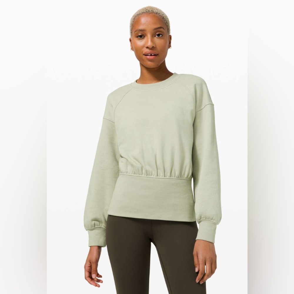 Lululemon “Hugged-Waist” Pullover Sweatshirt in a Beautiful Sage Green BNWT